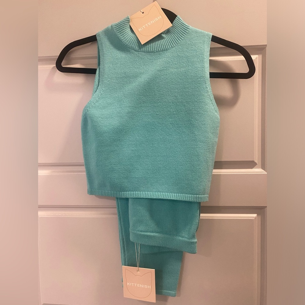 Two piece set